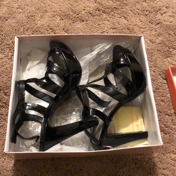 Touch Ups Black Heels - Picture 3 of 4
